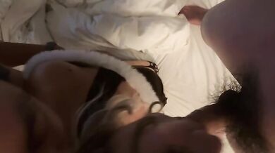 热门人妖 成都·Ts童酱 ·： 直男带着同事操童宝，放假了，欢度中秋，两位哥哥真的太猛了！